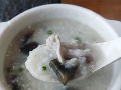 皮蛋瘦肉粥-小城粥道·海胆鲜虾粥(解放广场店)