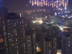 -唐拉雅秀酒店-西锦汇空中BBQ·思创餐厅