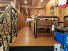 大堂-老东镇啤酒屋海鲜加工·蒸汽海鲜·海鲜烧烤(台东店)