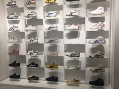 -Onitsuka Tiger(港汇恒隆广场店)