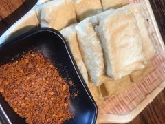 -老牌坊云南鱼豆花火锅(嵩山店)