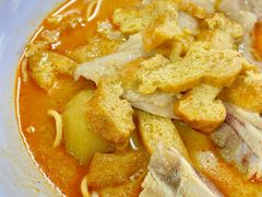 -亚王咖喱鸡米粉面