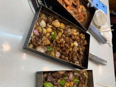 -老东镇啤酒屋海鲜加工·蒸汽海鲜·海鲜烧烤(台东店)