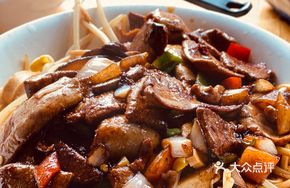 Fried Noodle with Pig Kidney and Liver in Soy Sauce