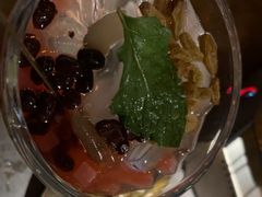 -麦凯伦烧烤·精酿超级工厂店(金桥总店)