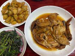-芦茨金富饭庄·25年老字号·专做稻草鸡