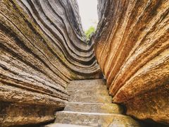 -梭布垭石林景区