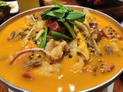 -老滇山寨•云南特色菜•地方菜•民族风情歌舞表演(金碧店)