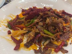 -乡村馕坑肉·烧烤·新疆菜·本地人更爱吃(阿勒泰首店)
