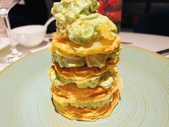 牛油果三文鱼龙虾塔-食廬NOBLE(港汇店)
