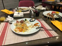 -飨食汇全日制餐厅·昆山皇冠假日酒店(九方店)