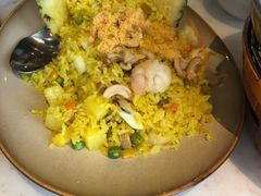 南洋菠萝炒饭-星怡会·新加坡新美食(苏州中心店)
