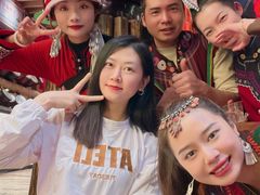 -老滇山寨•云南特色菜•地方菜•民族风情歌舞表演(金碧店)