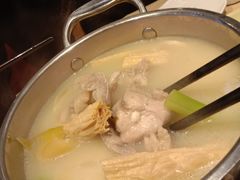 一品胡椒猪肚鸡-避风塘(百联东郊店)