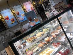 面包甜点陈列柜-COSTA COFFEE(上海月星环球港店)