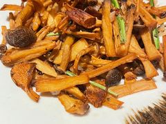 海盐菌菇-丝路金桃·新疆菜(徐汇店)