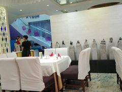 -鼎记酒楼(雁南一路店)