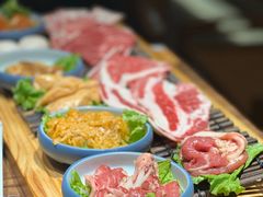 -明洞阿姨·韩式酱蟹烤肉·创意料理(三元桥店)