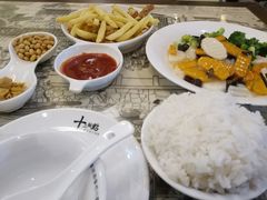 -十二饭点·川菜(北站圆融店)