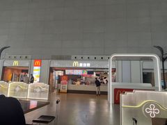 -麦当劳(合肥南站候车层)