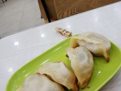 -珊珊小笼馆(仙霞路店)