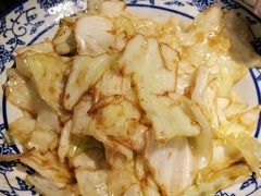 手撕包菜-胡桃里音乐酒馆(海雅缤纷城店)