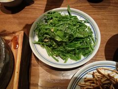 -云海肴·汽锅鸡·云南菜(天山百盛优客店)