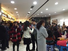 -大头虾越式风味餐厅(光明广场店)