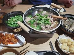 -川堂风·跷脚牛肉·乐山爆炒(宝山日月光店)