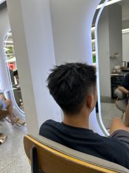 -D.G造型·烫发染发接发
