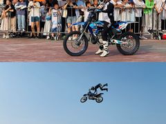 -泰达航母主题公园