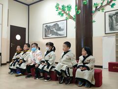 -童学馆·诗书礼乐少儿国学(光谷天地店)