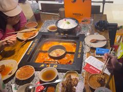 -老牌坊云南鱼豆花火锅(哈西万达店)