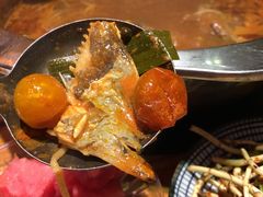 -野山舂·贵州现舂酸汤火锅(鸿通城店)