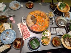 -楠小云·云南鲜牛野生菌自助火锅(九眼桥店)