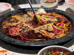 -红九格老火锅(三峡广场店)