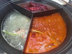 -渝里重庆火锅(航天城店)