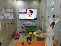 -茂菊口腔连锁(浦东南路店)