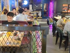 大堂-喝丢一只鞋海鲜烧烤·海肠捞饭(东关街店)