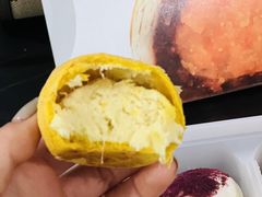 榴莲乳酪球酥-十三不靠·球酥点心(台东步行街店)