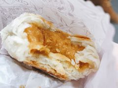 蛋黄肉松月饼-长发西饼(临顿路店)