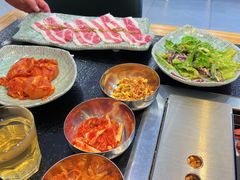 -臻牛烤肉