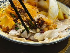 米豆腐拼米皮-阿婉贵州苗家酸汤鱼(梅林店)