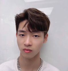 -川和潮人