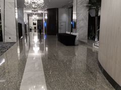 -上海虹桥西郊假日酒店