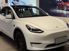 -TESLA 特斯拉(上海太古汇体验店)