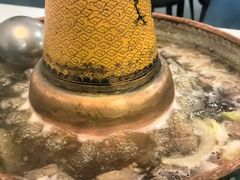 -毛辣果·贵州红酸汤牛肉火锅(西单店)