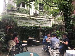 -古董花园(思南路42弄小区店)
