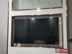 -轻奢·全曼酒店(深圳坂田北地铁站店)