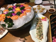 -青瓦餐厅·生鱼片·韩园烤肉(西塔店)